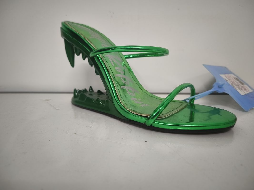 Slip On Closure Type Vrouwen Pump Heels Met Lederaffineringsmateriaal groen
